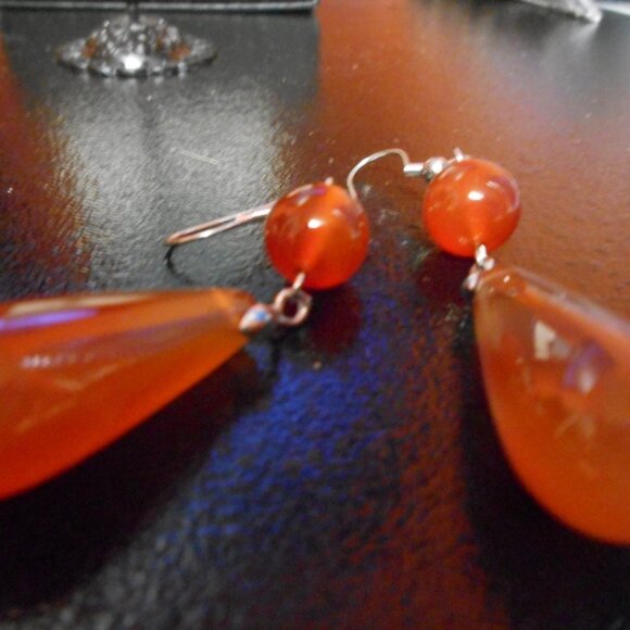 EARRINGS - 1 pair - dangle bead - fish hook ear wire - Picture 6 of 7